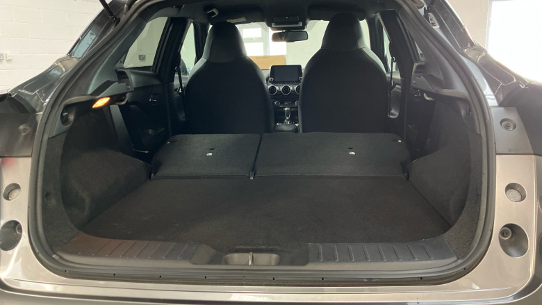 Nissan Juke 1.0 DiG-T 114 N-Connecta 5dr DCT Petrol Hatchback